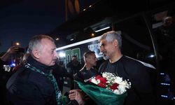 Şampiyon Kocaelispor’u protokol ve taraftar karşıladı