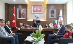 Tavas’ın geleceği çocuklar, belediye başkanlığı koltuğunu devraldı