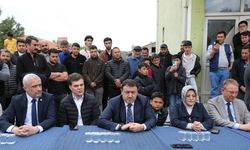 Vali Musa Işın ve milletvekillerinden deprem üssü Simav Yemişli köyüne geçmiş olsun ziyareti