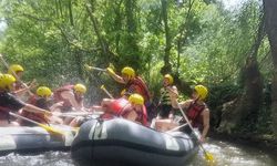 Kestel Belediyesi çalışanları rafting yaptı