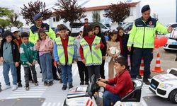 Minik yürekler büyük kahramanlarla buluştu