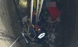 Balıkesir'de 15 metrelik eski su kuyusuna düşen kişiyi itfaiye kurtardı