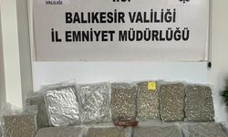 Balıkesir'de düzenlenen uyuşturucu operasyonunda 3 zanlı yakalandı