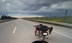 Çanakkale'de trafiği tehlikeye düşüren motosiklet sürücüleri gözaltına alındı