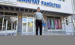 Görme engelli ilahiyat öğrencisi vaiz olma hedefiyle çalışıyor