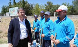 Adıyaman’da Safvan Bin Muattal Türbesi’nde temizlik çalışması