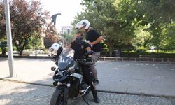 Afyonkarahisar’da YKS sınavına giren birçok adayın imdadına polis yetişti