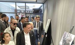 Bu sergide eserlerin kokusu misafirleri karşıladı