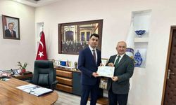 Hisarcık Kaymakamı Bahar’dan milli eğitim çalışanlarına başarı belgesi