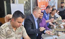 Bulanık Kaymakamlığından 3 bin kişiye aşure ikramı