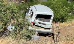 Elazığ’da hafif ticari araç şarampole uçtu: 1 ölü