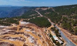 Gülnar’da 30 kilometrelik grup yolu yenileniyor