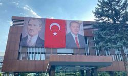 Kayseri Büyükşehir Belediyesi, şehri Türk Bayrakları ile donattı