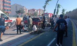Kontrolden çıkan otomobil refüje çarptı: 4 yaralı