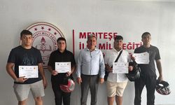 Menteşe’de Kaskom projesinde öğrencilere belgeleri takdim edildi