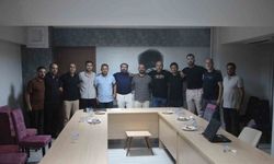 Nazillispor’da yeni yönetim taraftarlarla bir araya geldi