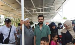 Suriyeliler  Türkiye’ye teşekkürle veda ediyor