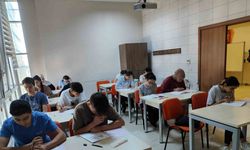 Üniversite hayali kuran gençlere Darıca Belediyesi’nden destek