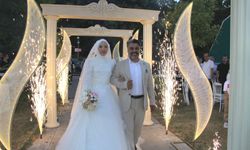 Eğitimcilerden Muhteşem Kır Düğünü