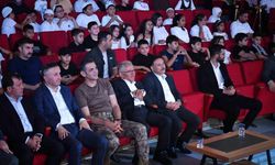 Vali Çiçek ve Başkan Büyükkılıç, çocukların heyecanına ortak oldu