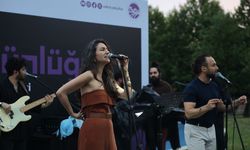 Ezginin Günlüğü konseriyle Millet Bahçesi’nde müzik şöleni yaşandı