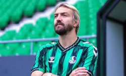 Caner Erkin, profesyonel futbol kariyerini noktaladı
