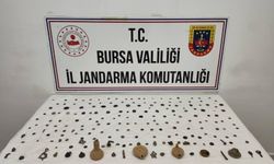Bursa'da tarihi eser operasyonunda 202 sikke ve obje ele geçirildi