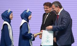 Cumhurbaşkanı Yardımcısı Yılmaz 'Sakarya Hafızlık İcazet Merasimi'nde konuştu: