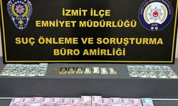 Kocaeli'de ayarı düşürülmüş altınla kuyumcuları dolandırmaya çalışan 2 şüpheli yakalandı