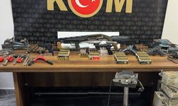 Sakarya merkezli 'silah kaçakçılığı' operasyonunda yakalanan 4 zanlı tutuklandı