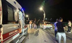 Sakarya'da otomobil ile çarpışan motosikletin sürücüsü yaralandı