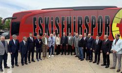 Eskişehir'de Fethi Heper Spor Ortaokulu düzenlenen törenle hizmete açıldı