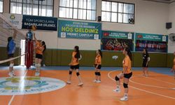 Genç sporcular Haliliye'de voleybol coşkusu yaşadı