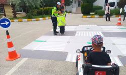 Koruma altındaki çocuklardan jandarma teşkilatına anlamlı ziyaret