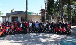 Manisa'da afet kahramanlarına akreditasyon arması takıldı