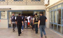 Marmaris'te göçmen kaçakçılığı operasyonu: 7 şüpheli adliyeye sevk edildi