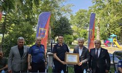 Şehit aileleri ve gazilerden komutana duygusal veda
