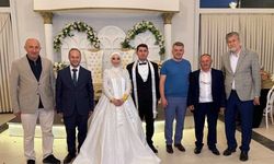Başkan Sarı genç çiftin mutluluğuna ortak oldu