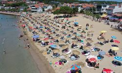 Mavi bayraklı plajlarında yaz sezonu açıldı: İşte yeni ücret tarifeleri ve detaylar!