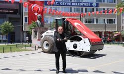 Geyve Belediyesi araç envanterine yeni silindir kazandırdı