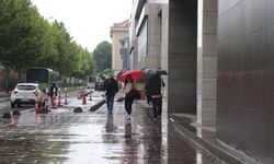 Meteoroloji'den 'Turuncu' alarm: Sel, yıldırım ve heyelana dikkat