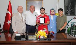 Ferizli’nin Gururu Hacı İsmail Bekar’a Coşkulu Karşılama