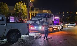 Sakarya'da hafif ticari araçla 2 motosikletin çarpıştığı kazada 1 kişi öldü