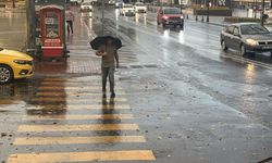 Tekirdağ'da gök gürültülü sağanak etkili oldu