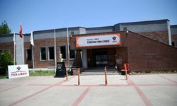 TÜBİTAK Fen Lisesi, öğrencilerinin YKS'de aldığı başarılı sonuçlarla göz doldurdu