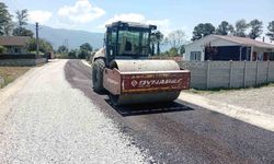 Düzce'de köylerde sathi kaplama çalışmaları tamamlanıyor