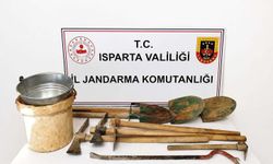 Isparta'da jandarmadan kaçak kazı operasyonu