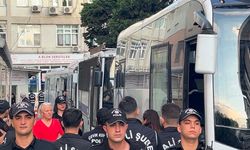 İzmit Belediyesi'ne yönelik soruşturma kapsamında gözaltına alınan şüpheliler, İstanbul'da sağlık kontrolünden geçirildi