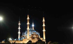 Selimiye Camii'nden yükselen selalar 15 Temmuz şehitleri için okundu