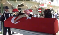 Kansere yenik düşen Uzman Çavuş, askeri törenle son yolculuğuna uğurlandı